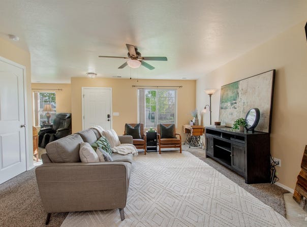 4253 S Overhill Way, Meridian, ID 83642