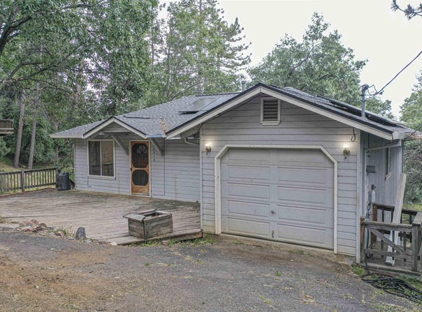 20210 Canyonview Dr, Tuolumne, CA 95379