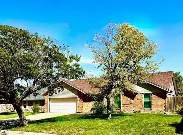 1927 Blue Sage, Guymon, OK 73942