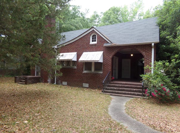 7 E Charlotte Avenue, Sumter, SC 29150