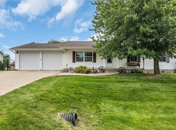 508 D Ave, Atkins, IA 52206