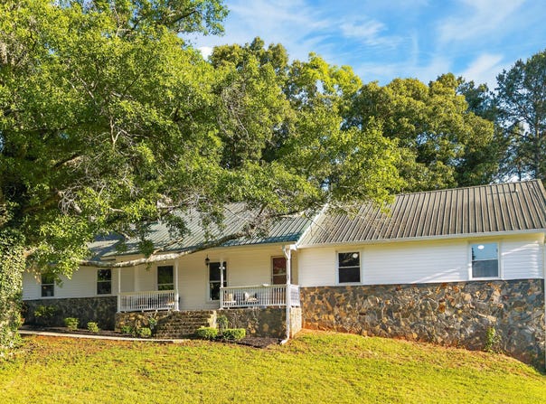 662 Highway 18 W, Barnesville, GA 30204