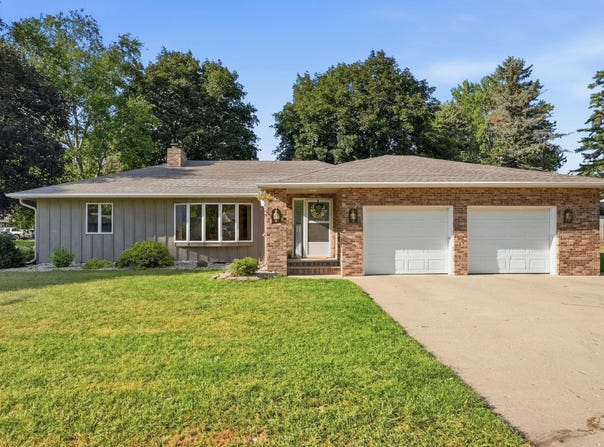 243 E Dahlstrom Avenue, Appleton, MN 56208