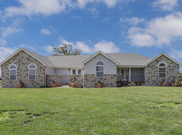 5860 Gregg Road, West Jefferson, OH 43162