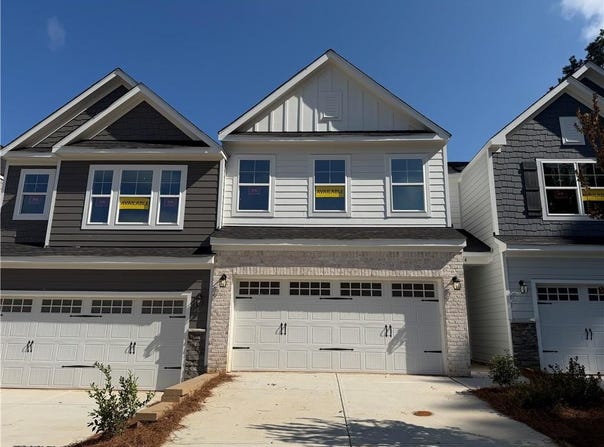2 Trace Bluff, Dawsonville, GA 30534