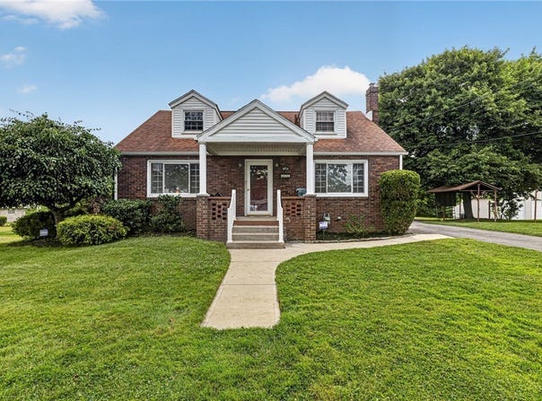 1424 Jackson Ave, New Castle, PA 16101