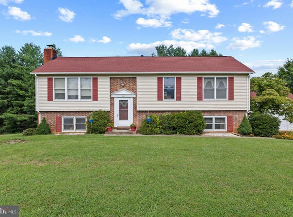 60 BEE GUM Way, MADISON, VA 22727