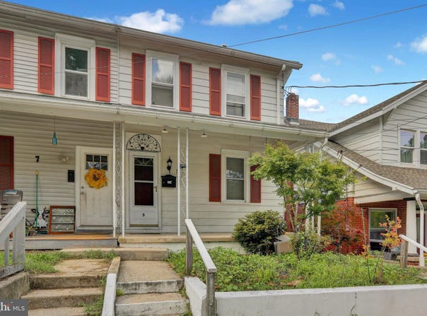 5 MONROE Street, MOHNTON, PA 19540
