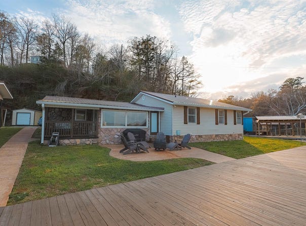 357 SAINT CHARLES AVENUE, ADGER, AL 35006
