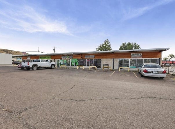 111 N 2nd St., Alpine, TX 79830