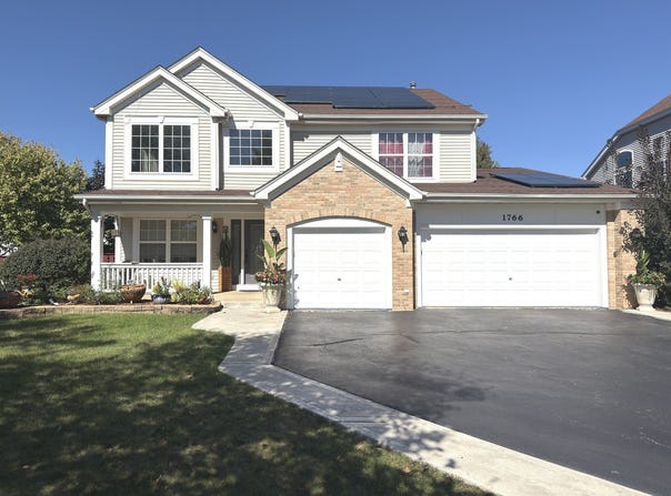 1766 Newbridge Circle, Elgin, IL 60123