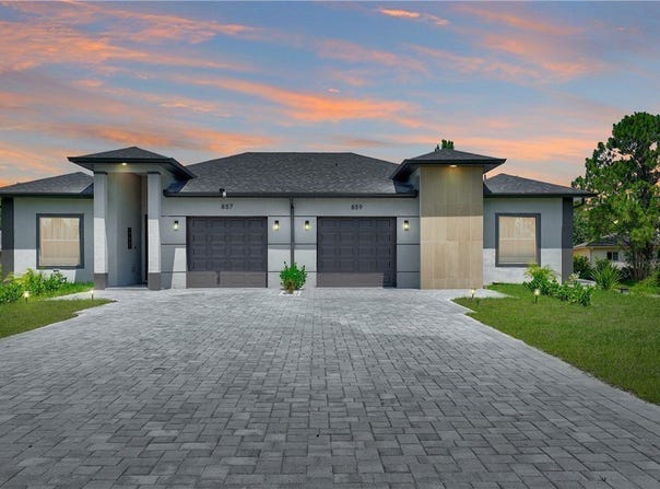 857/859 Eisenhower Boulevard, Lehigh Acres, FL 33974