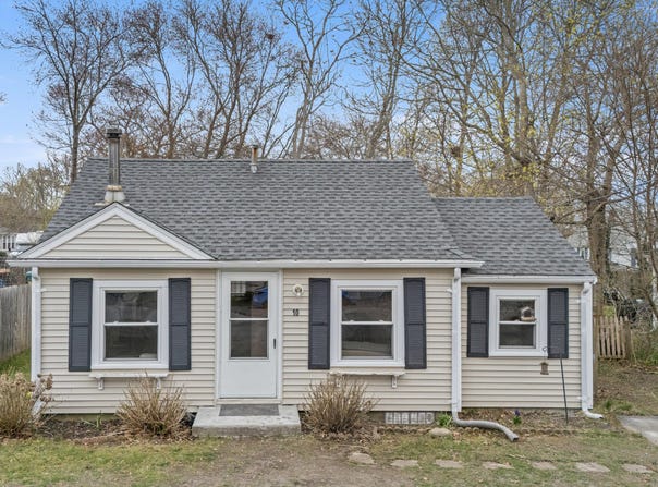 10 3rd Avenue, Wareham, MA 02571