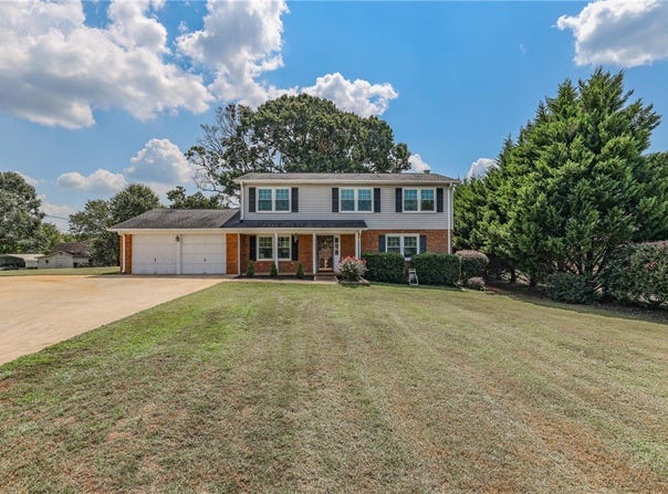 104 Forest Park Drive, Easley, SC 29642