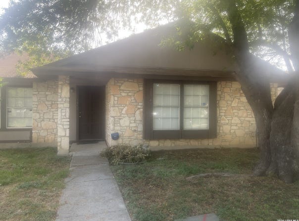 1312 SW Longmont, San Antonio, TX 78245