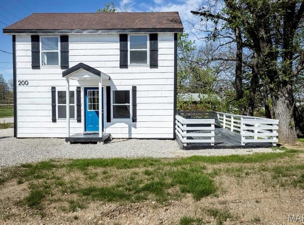 200 11th Street, Crocker, MO 65452