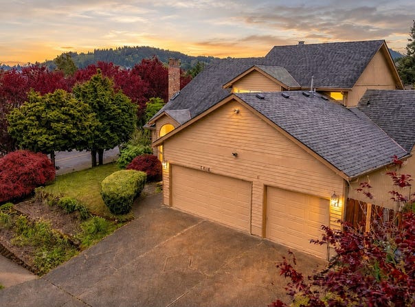 3600 SW BRITTANY Dr, Gresham, OR 97080