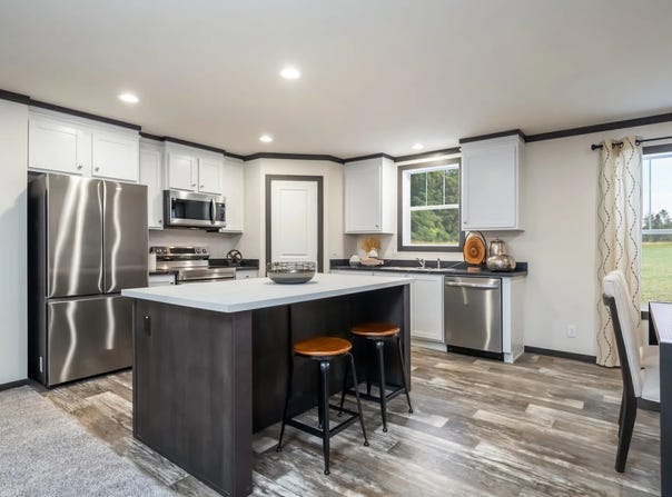 322 Prairie Circle, Carleton, MI 48117