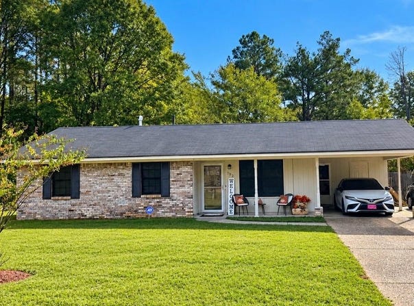792 S Feemster Lake Road, Tupelo, MS 38804
