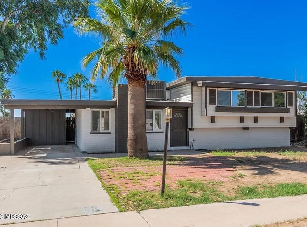 8282 E 18th Street, Tucson, AZ 85710