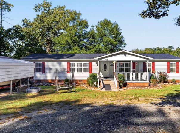 762 Bearhole Road, Cross Hill, SC 29332