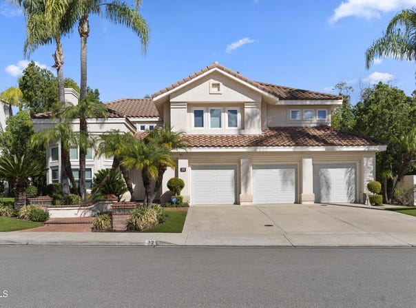 32 Golden Glen Drive, Simi Valley, CA 93065