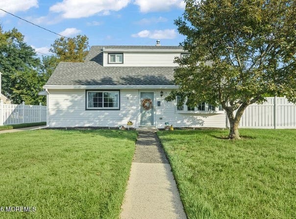 9 Nimitz Place, Sayreville, NJ 08872