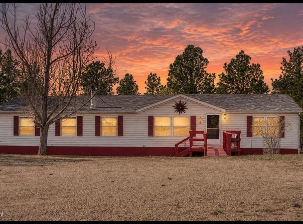127 Pine Haven, Pine Haven, WY 82721