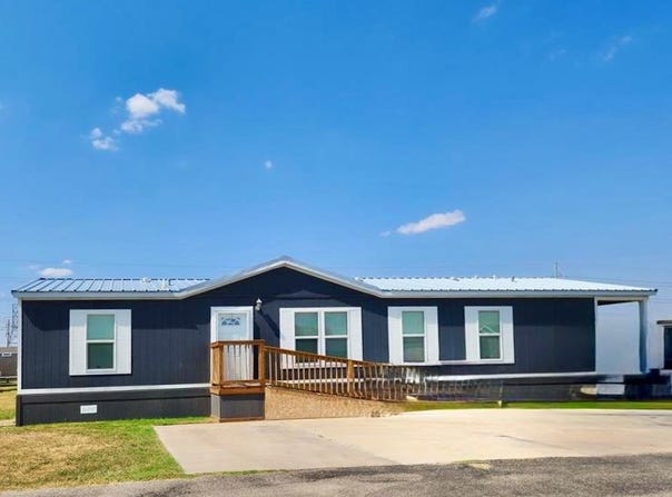 1320 N Fairgrounds Rd, Midland, TX 79706