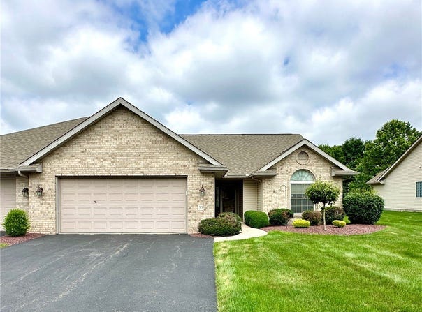 33 Fields Drive, Shenango Twp, PA 16101