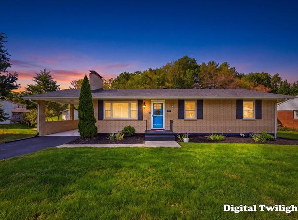 5021 Sunny Side Dr, Roanoke, VA 24018