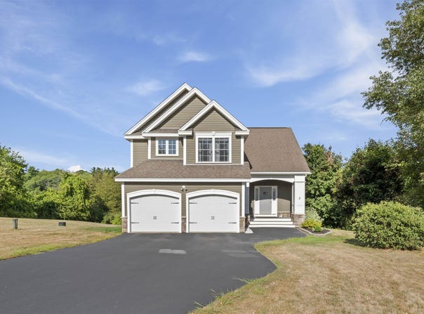 3 Orchard Hill Road, Epping, NH 03042