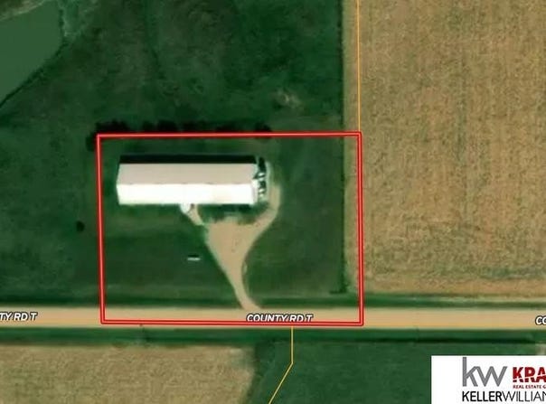 2224 County Rd T, Dewitt, NE 68341