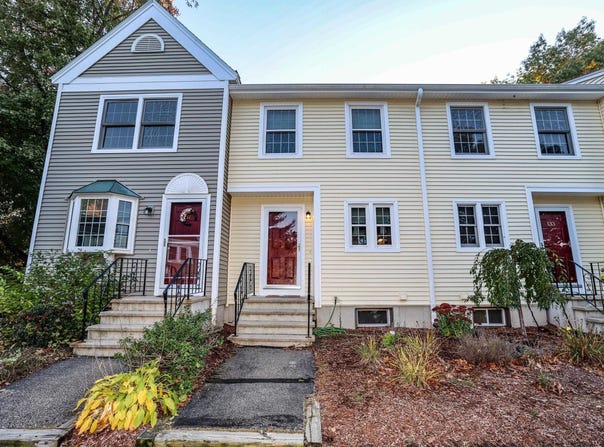 132 Fox Hollow Way, Manchester, NH 03104