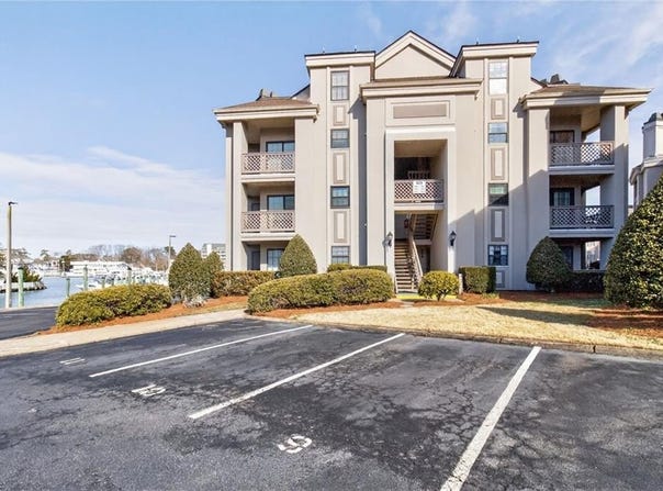 423 Harbour Point, Virginia Beach, VA 23451
