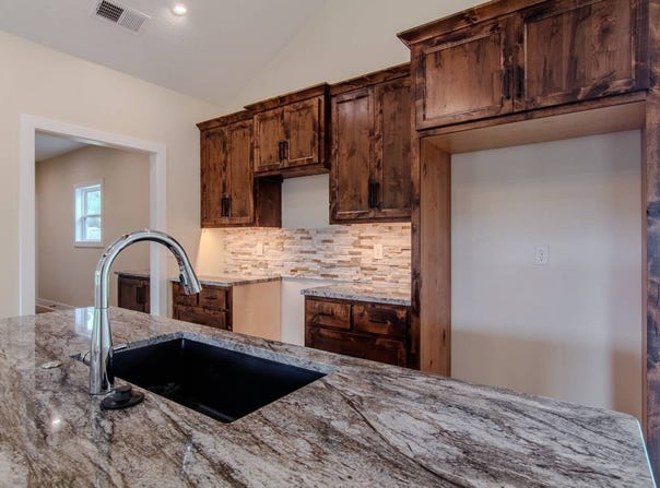 202 Redwood, Archie, MO 64725