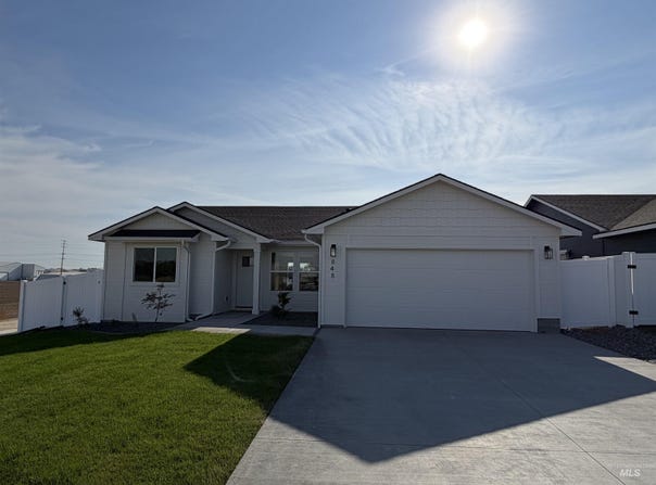848 N 5th St, Nyssa, OR 97913