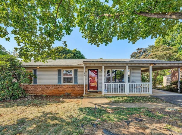 644 Pyrtle Dr, Salem, VA 24153