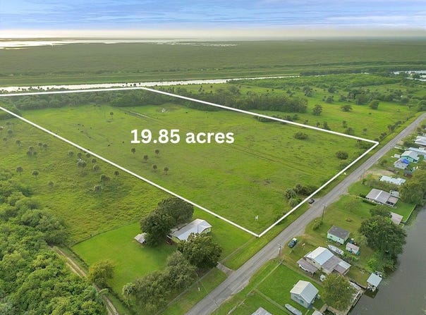 1493 Hunter Road, Okeechobee, FL 34974