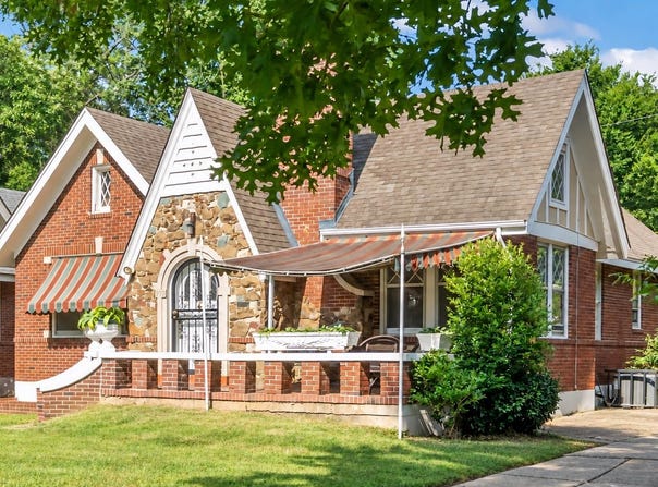 910 KENSINGTON Pl, Memphis, TN 38107