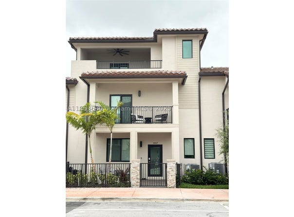 4867 NW 84th Ave, Doral, FL 33166