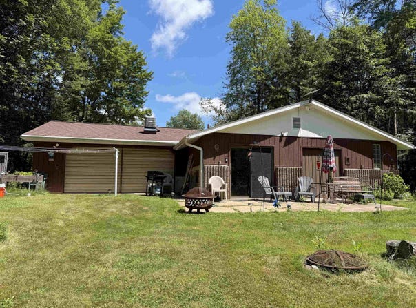 10817 RANDALL Lane, SURING, WI 54174