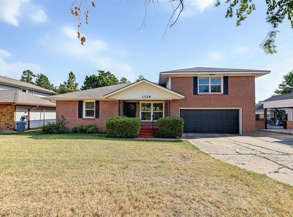 1728 NW 63rd Street, Nichols Hills, OK 73116
