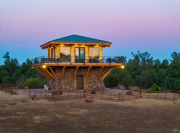 8499 Simmons Road, Redding, CA 96001