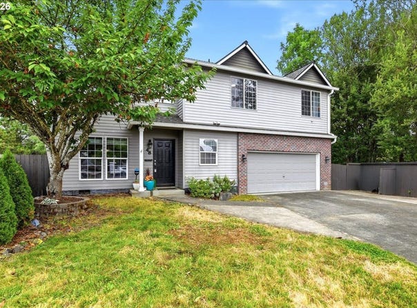 48 RED CEDAR St, StHelens, OR 97051