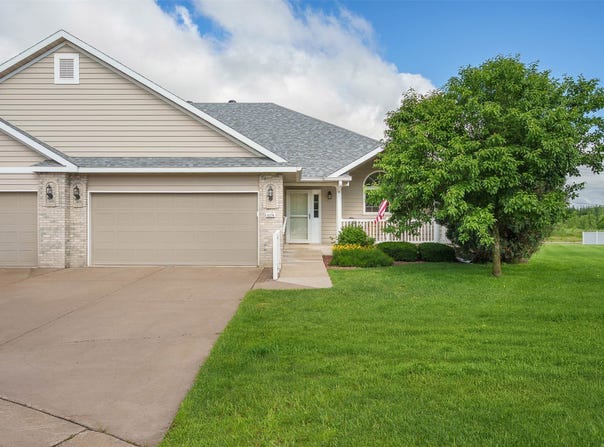 4274 Mill Ridge Circle, Eau Claire, WI 54703