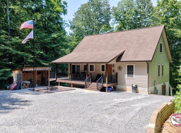 107 Choctaw Rd., Byrdstown, TN 38549