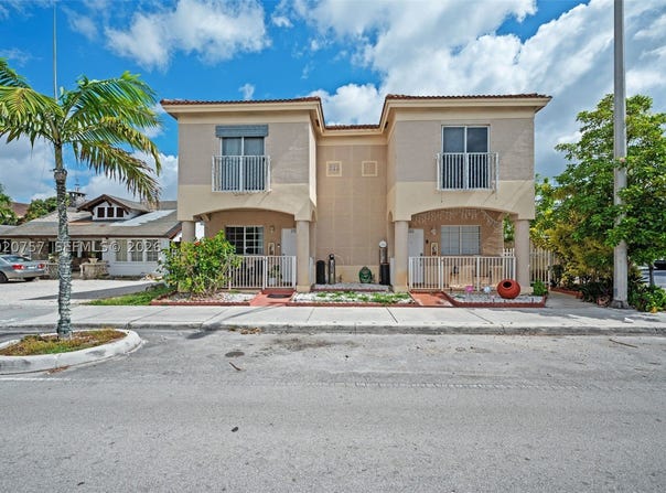 255 E 3rd St, Hialeah, FL 33010