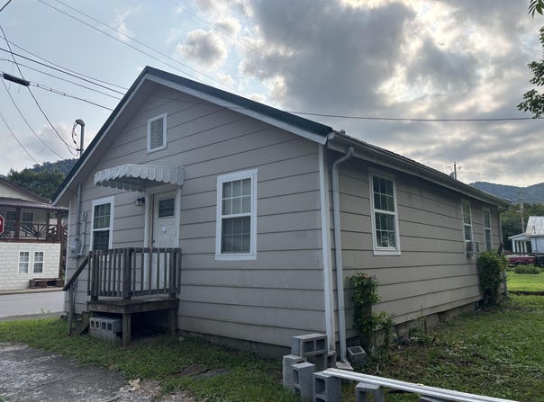 306 3rd Street, Pineville, KY 40977