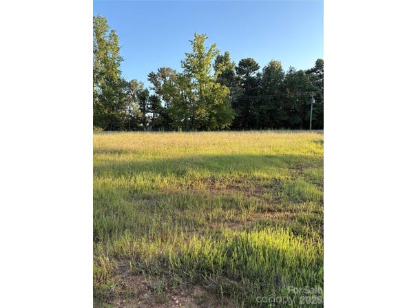 3336 University Drive, Lancaster, SC 29720